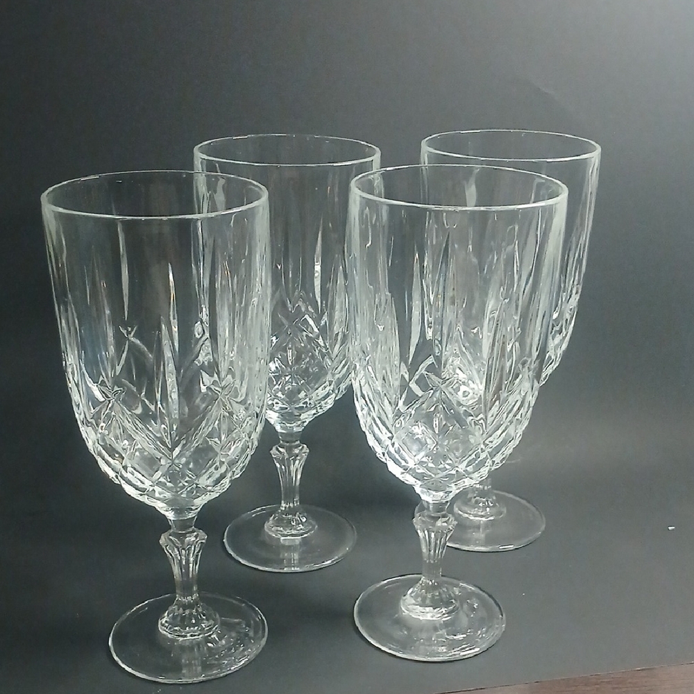 Marquis Elegant Crystal Wine Glass Set With Nice Details